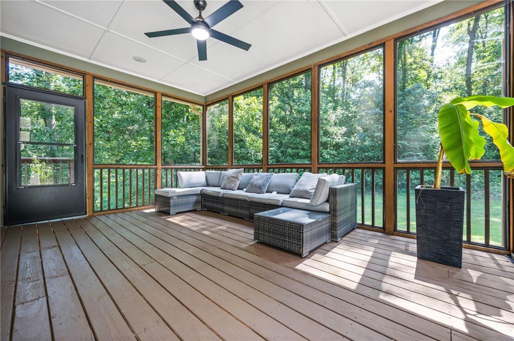 Kingston Square - Residential