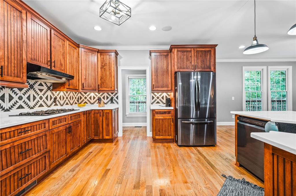 Kingston Square - Residential