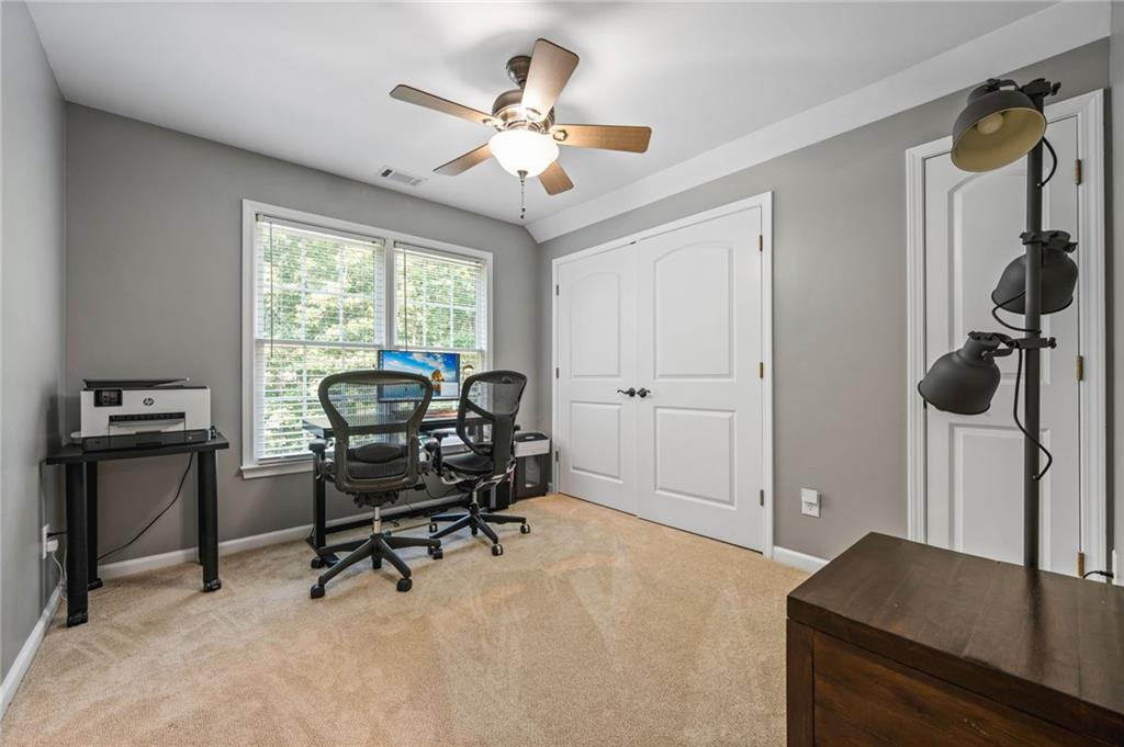 Kingston Square - Residential