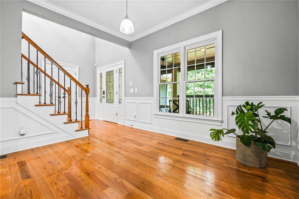 Kingston Square - Residential