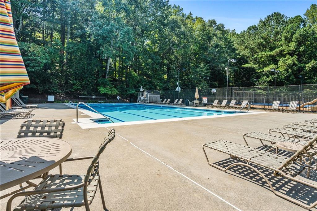 Kingston Square - Residential