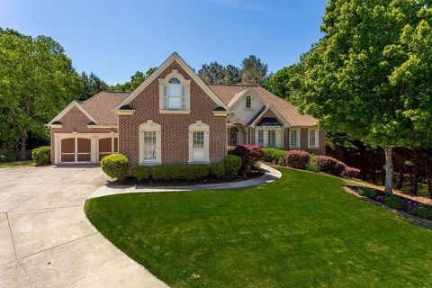 Homes For Sale - 403 Lakewind Court<br/> Canton, GA 30114