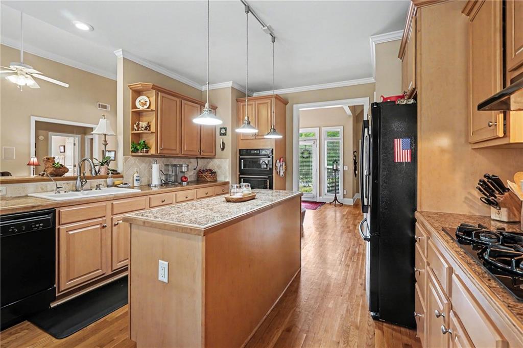 7780 Leeward Cove Court