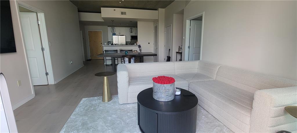 3324 Peachtree Road NE 905