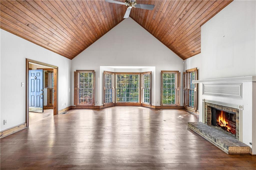 7170 Riverside Drive NW