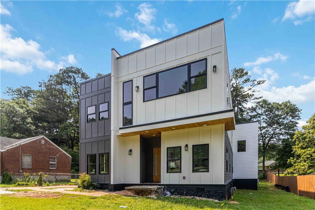 1554 Columbia Circle