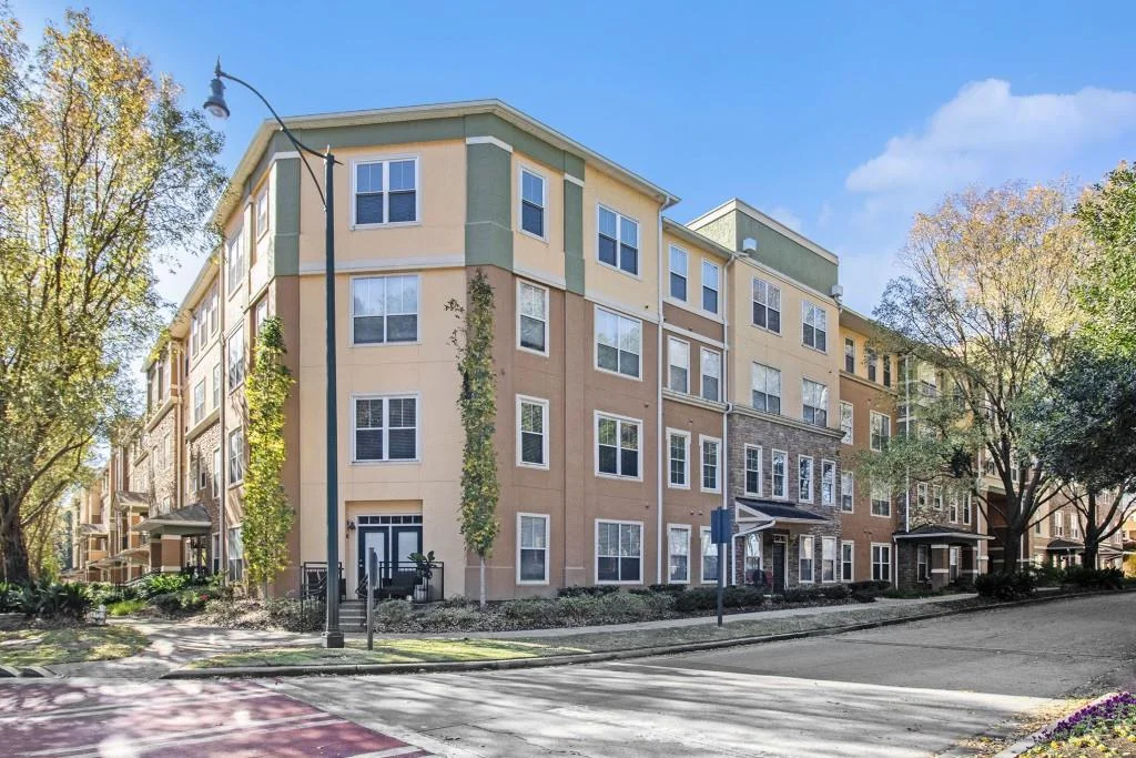10 Perimeter Summit Boulevard NE Unit 2112