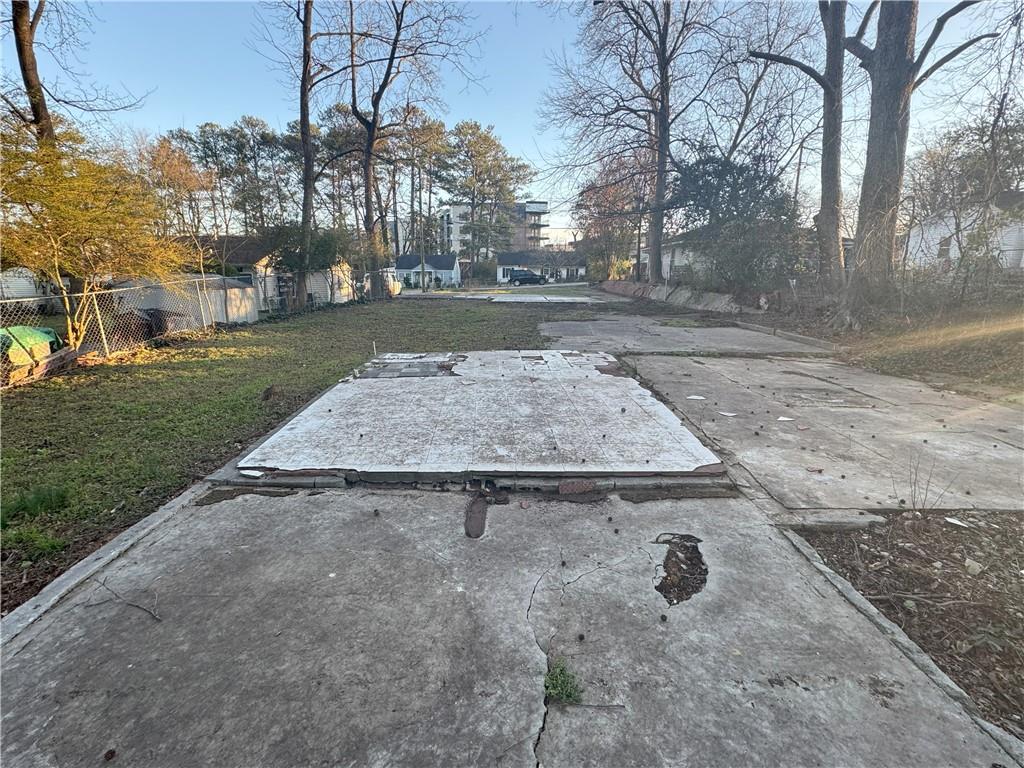 2142 Dowdell Drive, Chamblee, Georgia image 4