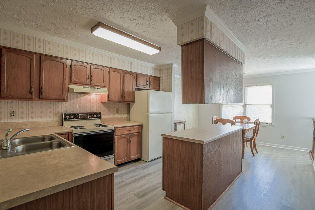 222 Forkner Drive 26