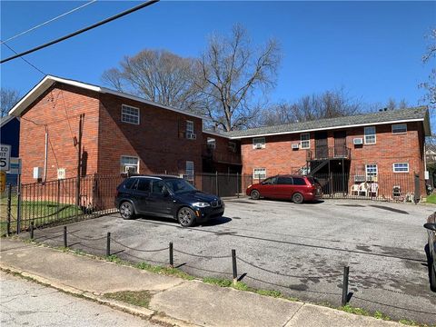 695 Cameron M Alexander Boulevard NW Atlanta GA 30318