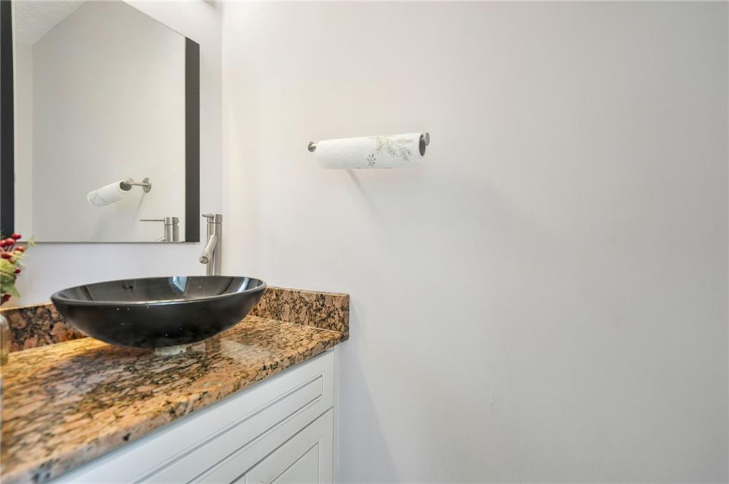 4125 Fallbrook Drive, Duluth, Georgia image 33