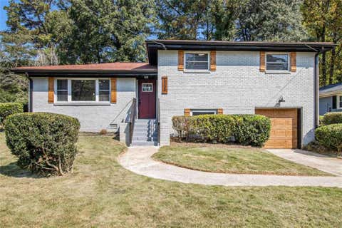 Homes For Sale - 2508 Fontaine Circle<br/> Decatur, GA 30032
