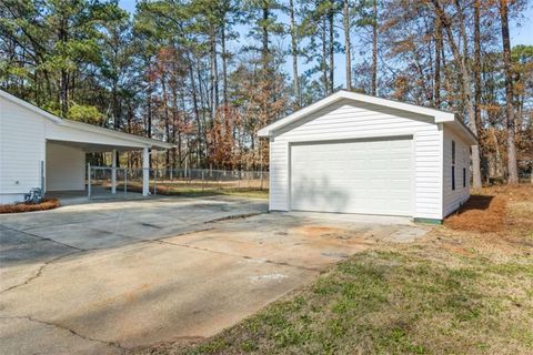 A home in Mcdonough