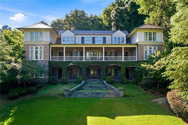 3275 LARAMIE DR SE, ATLANTA, GA 30339 - Image 2d7ca36e1aa7bc1fb258bcea3640a114/4167669025