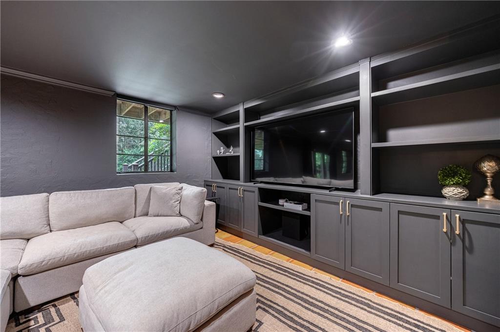 305 Montevallo Drive, Atlanta, Georgia image 26