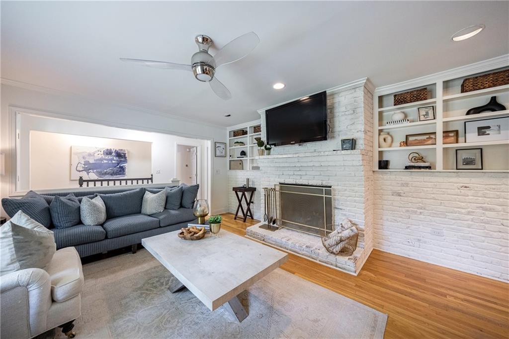 305 Montevallo Drive, Atlanta, Georgia image 6