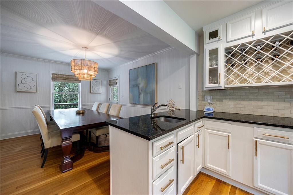 305 Montevallo Drive, Atlanta, Georgia image 12