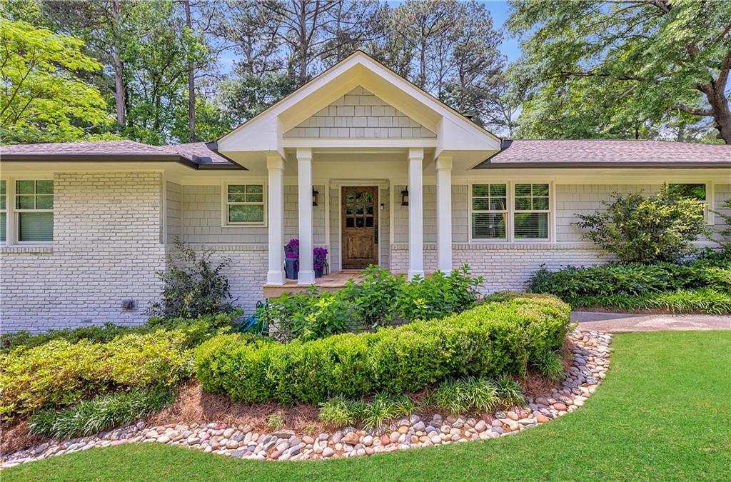 305 Montevallo Drive, Atlanta, Georgia image 2
