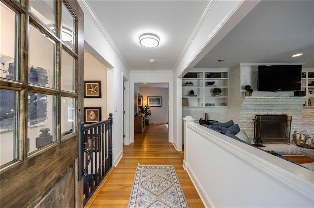305 Montevallo Drive, Atlanta, Georgia image 3