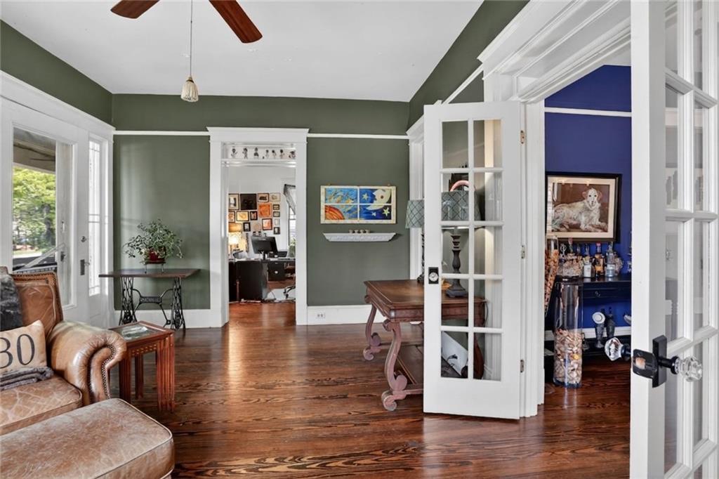 624 W College Avenue