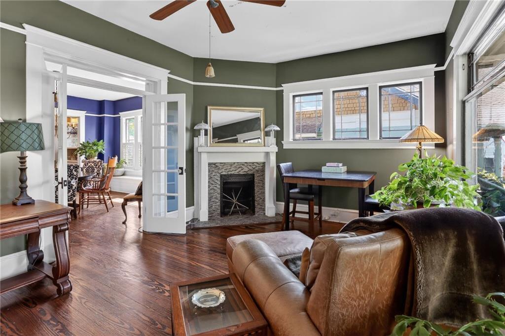 624 W College Avenue