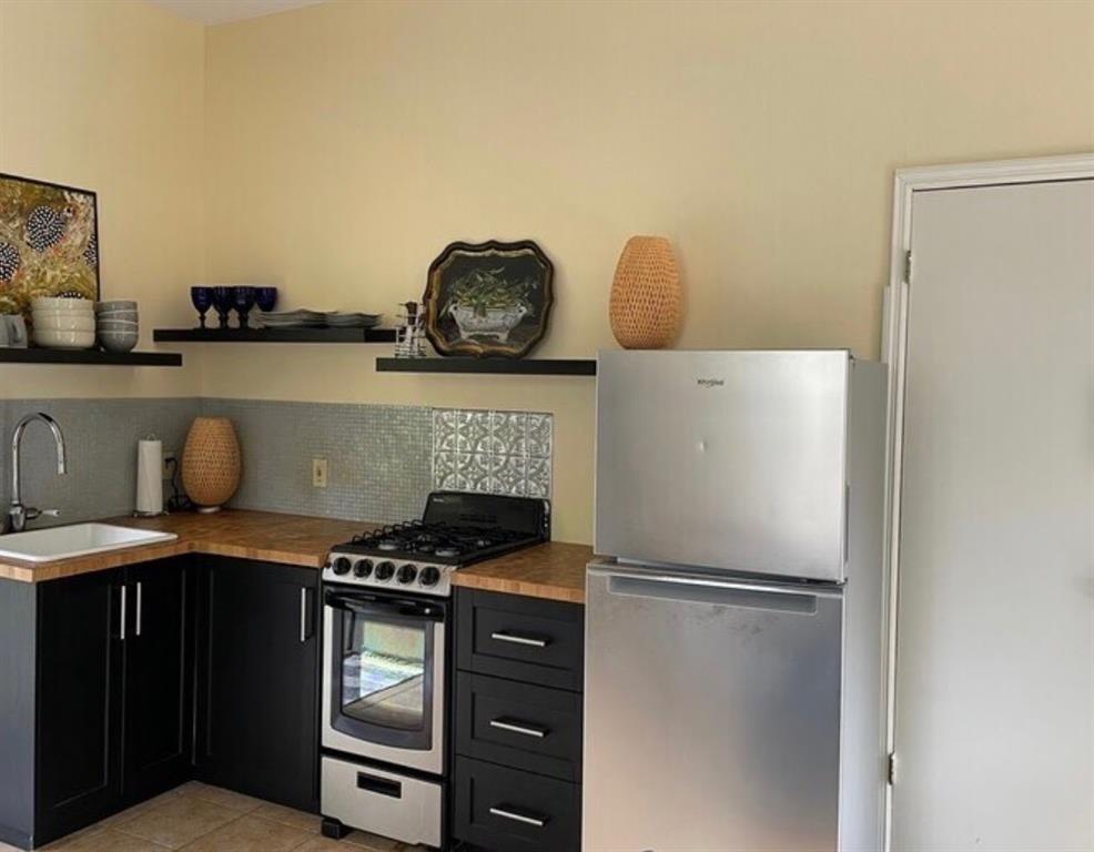 Decatur, Georgia, 30030, United States, 4 Bedrooms Bedrooms, ,3 BathroomsBathrooms,Residential,Active,2035647