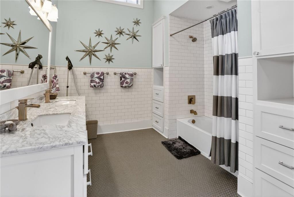 Decatur, Georgia, 30030, United States, 4 Bedrooms Bedrooms, ,3 BathroomsBathrooms,Residential,Active,2035647