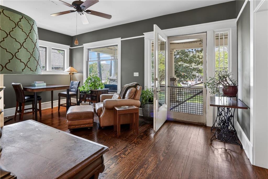 624 W College Avenue