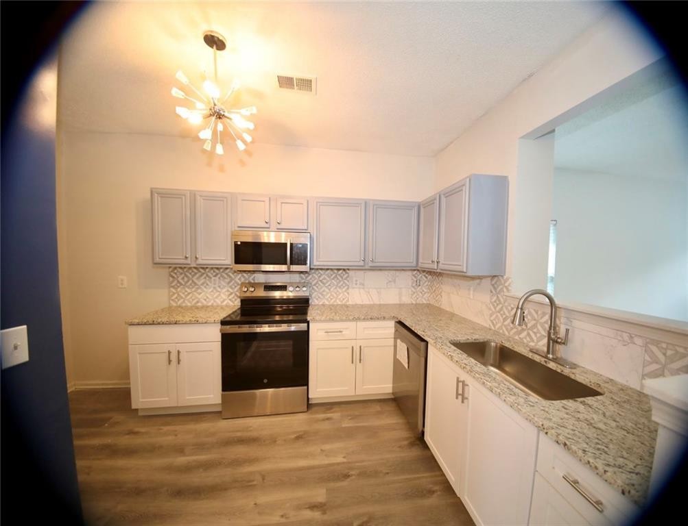 2207 Bigwood Trail