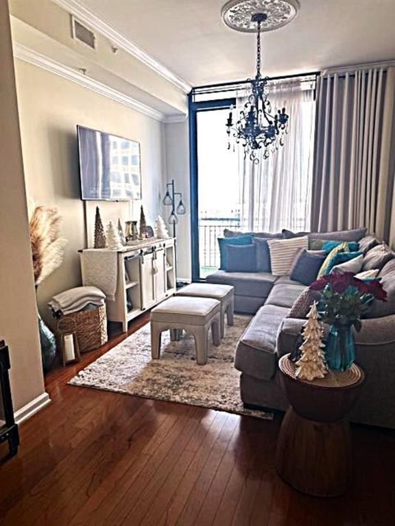 3040 Peachtree Road NW 1513