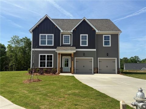 152 Sherwood Drive Commerce GA 30529