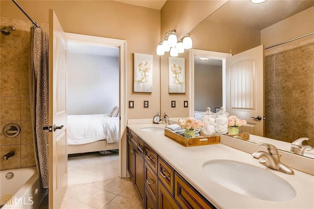 Village at Towne Lake - Residential