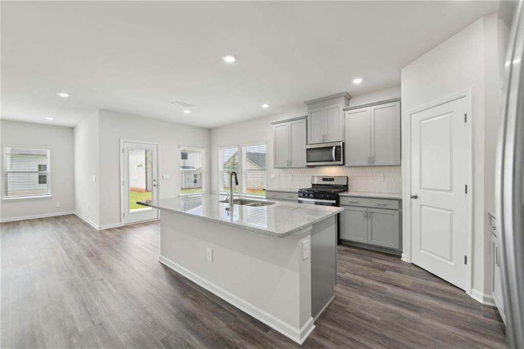 7760 Sheffield Terrace, Fairburn, Georgia image 11