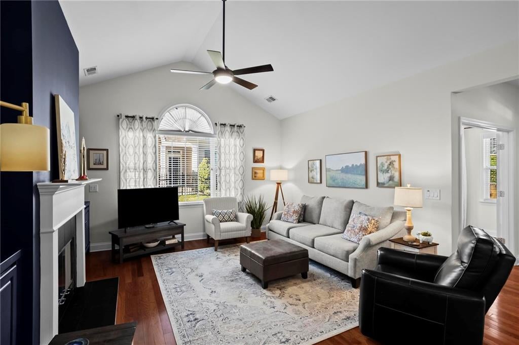 2645 Grapevine Circle