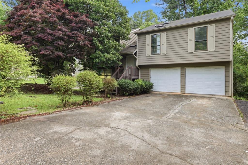 Photo 1 of 27 — 1648 Olde Oak Drive, Lithia Springs, GA 30122