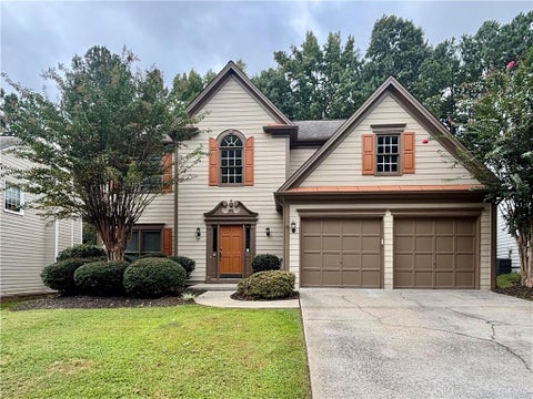 Homes For Rent - 10920 Glenbarr Drive<br/> Johns Creek, GA 30097