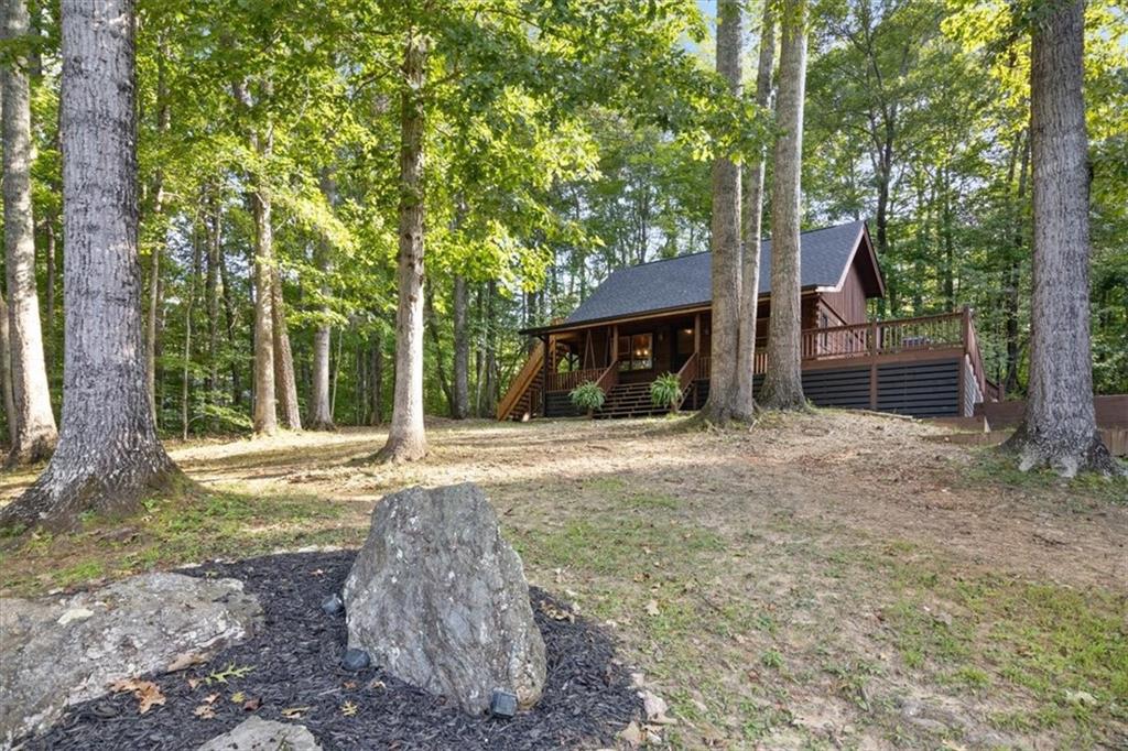 580 Twin Mountain Lake Circle