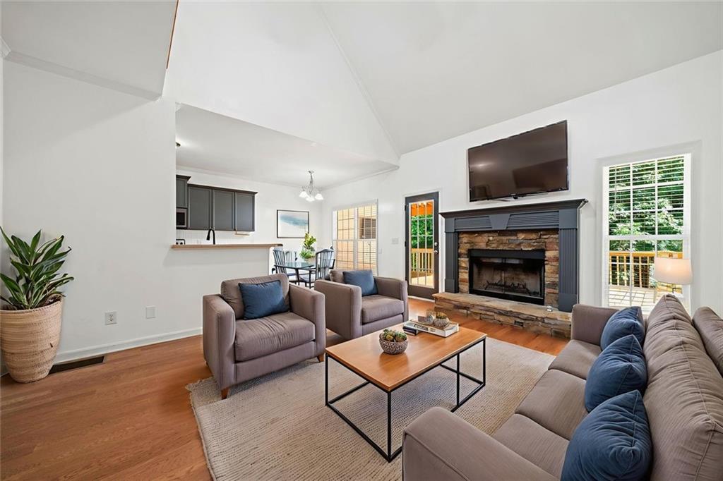 140 Glencrest Drive Drive