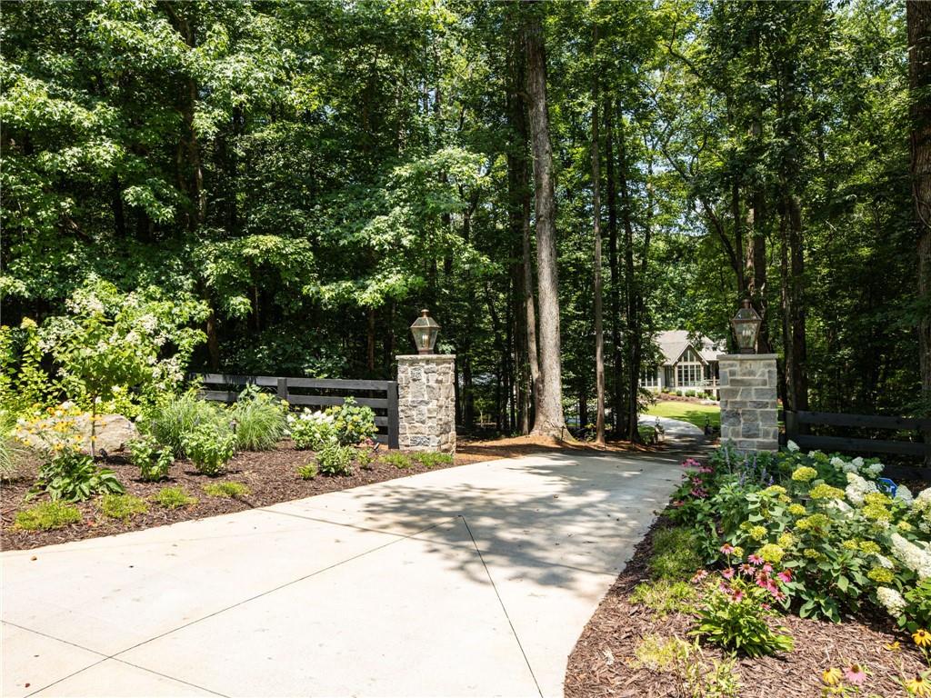250 Dorris Road