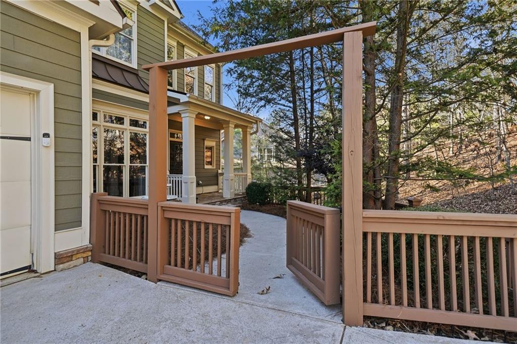 118 Broadwater Court