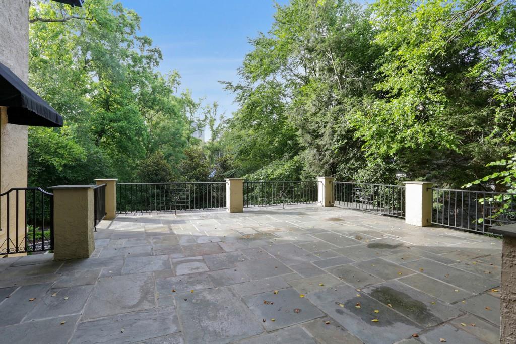 Peachtree Heights Park - Residential