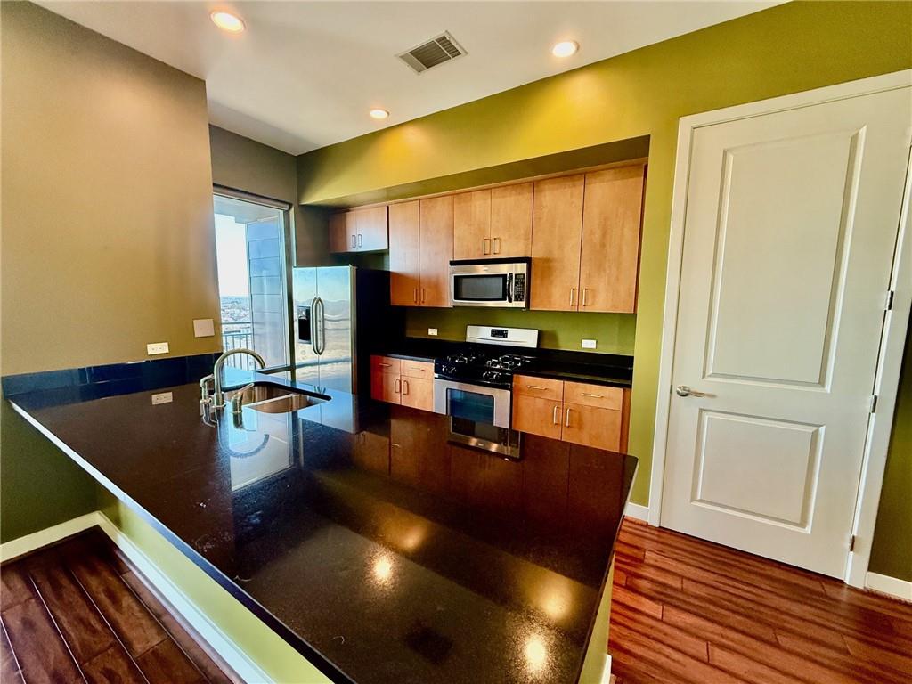 565 Peachtree Street NE 1811