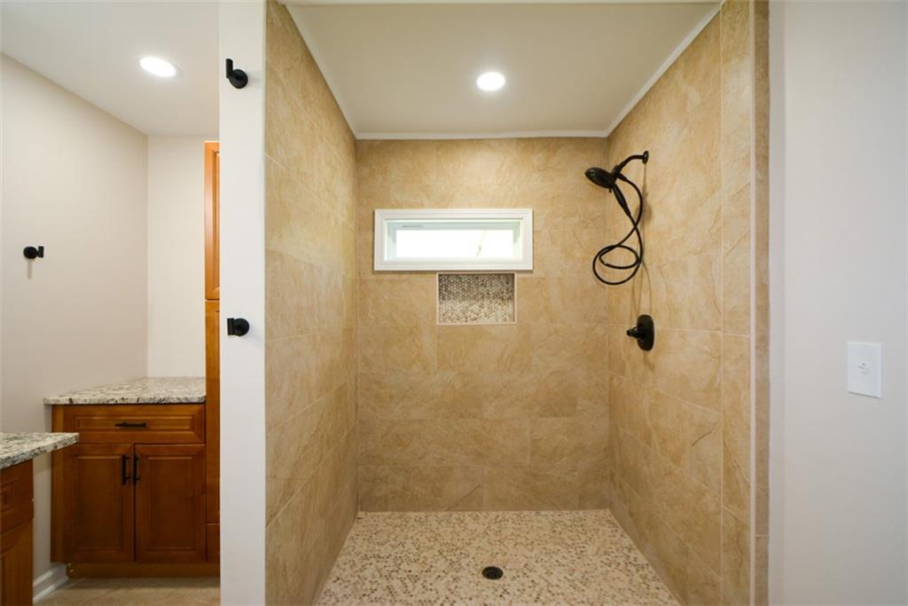 5291 Lyndale Circle, Forest Park, Georgia image 47
