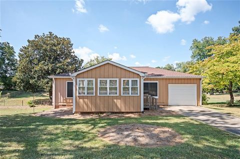 A home in Smyrna