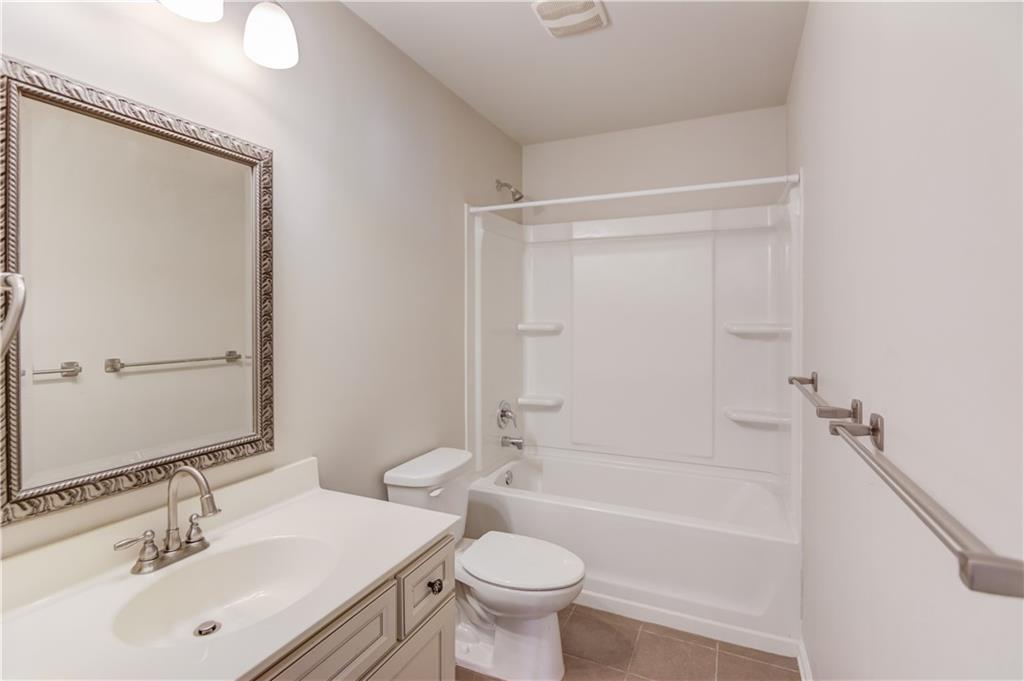 6864 Big Sky Drive, Flowery Branch, Georgia image 31