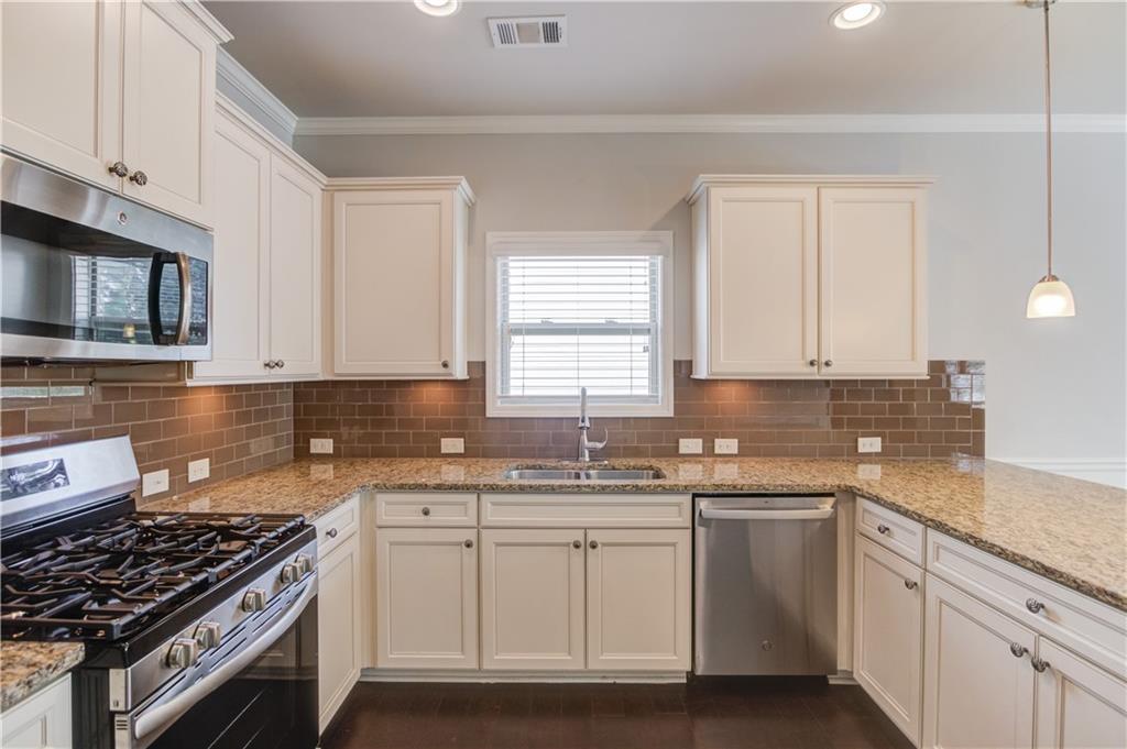 6864 Big Sky Drive, Flowery Branch, Georgia image 14
