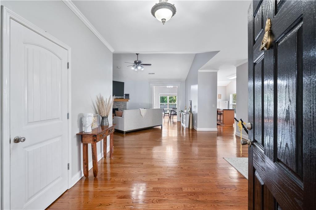 52 Thomas Place Drive