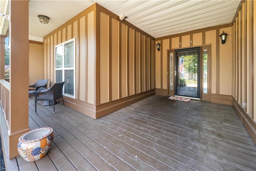 52 Thomas Place Drive