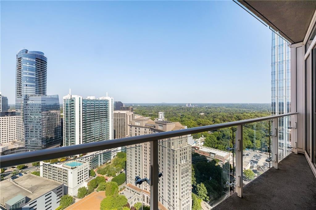 3325 Piedmont Road NE 2905