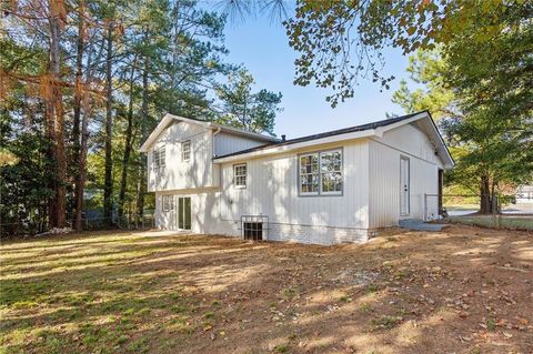 A home in Powder Springs